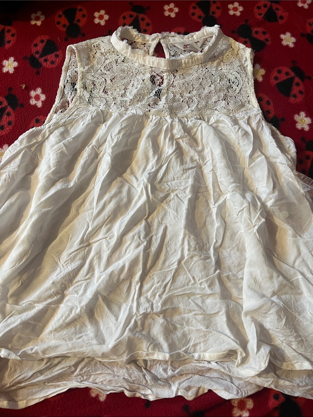 Arizona Jean Company White Lace Crochet Top